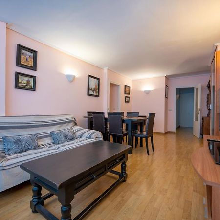 Beautiful Parque Loix 4 Bedroom Apartment Shared Pool, Tennis Court Benidorm Exterior photo